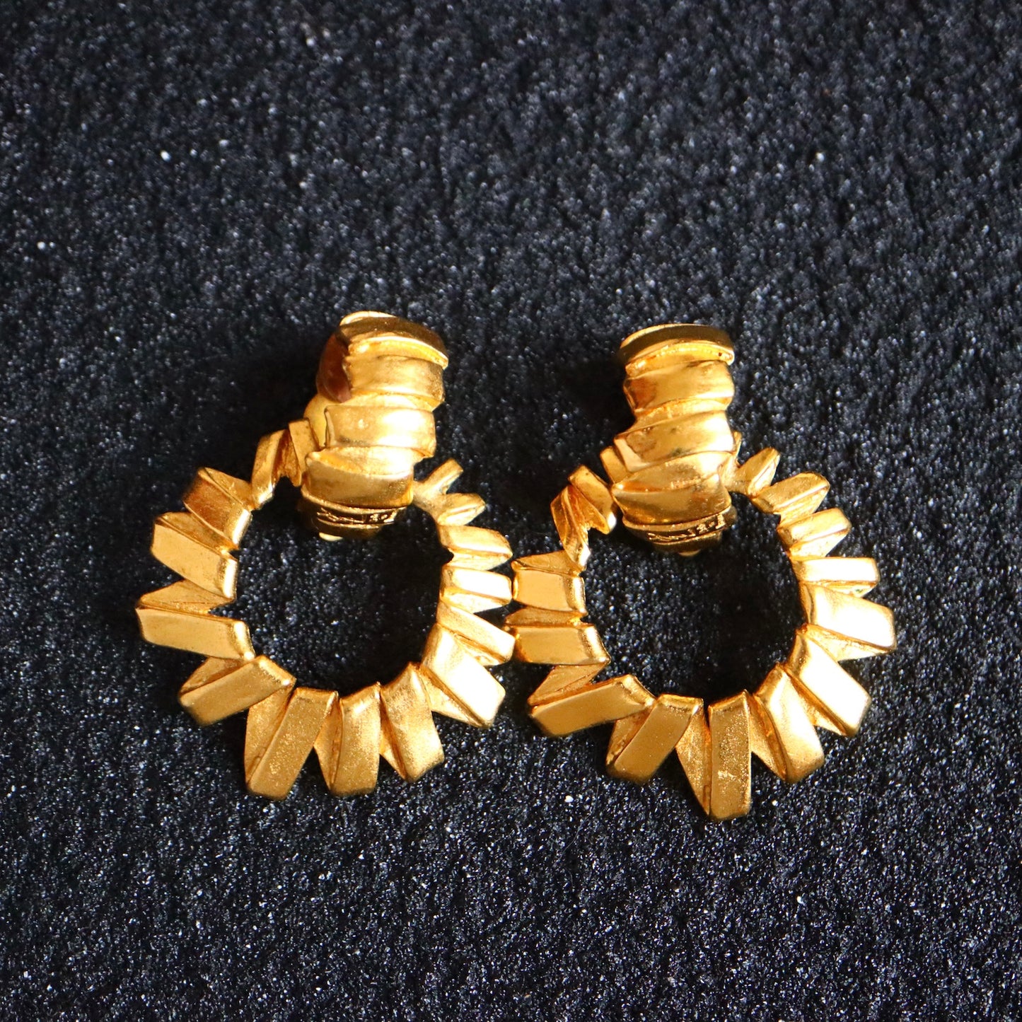 Vintage Yves Saint Laurent YSL Rich gold-tone Hoop Riband clip-on Earrings