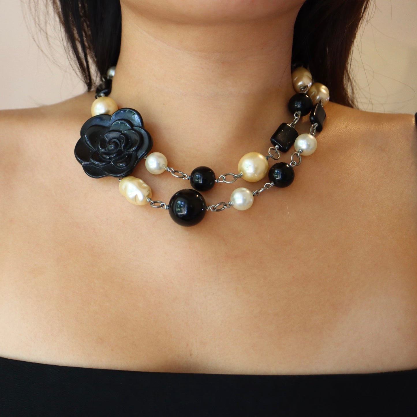 Vintage Philippe Ferrandis for Jaeger black and white camilla faux pearls necklace
