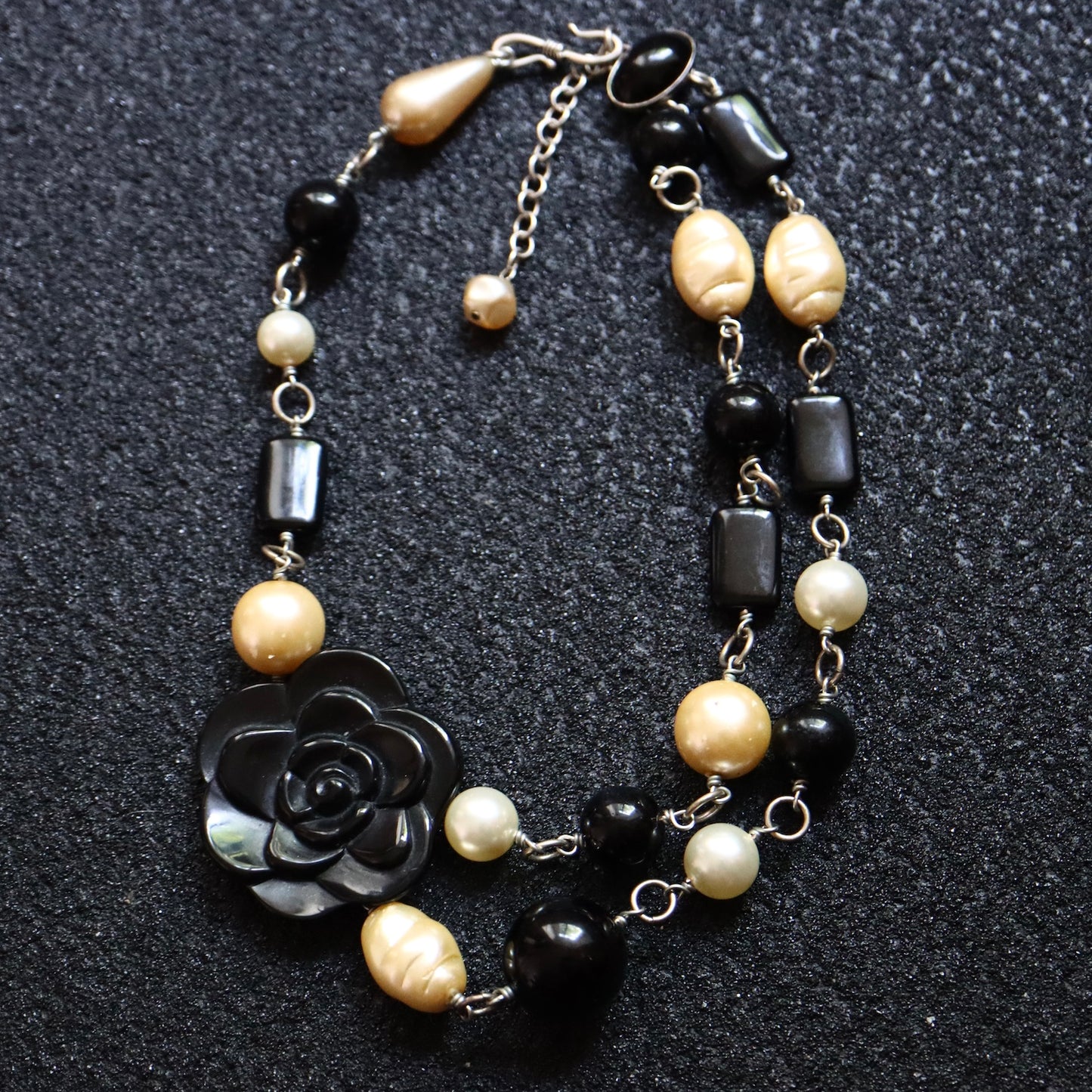Vintage Philippe Ferrandis for Jaeger black and white camilla faux pearls necklace