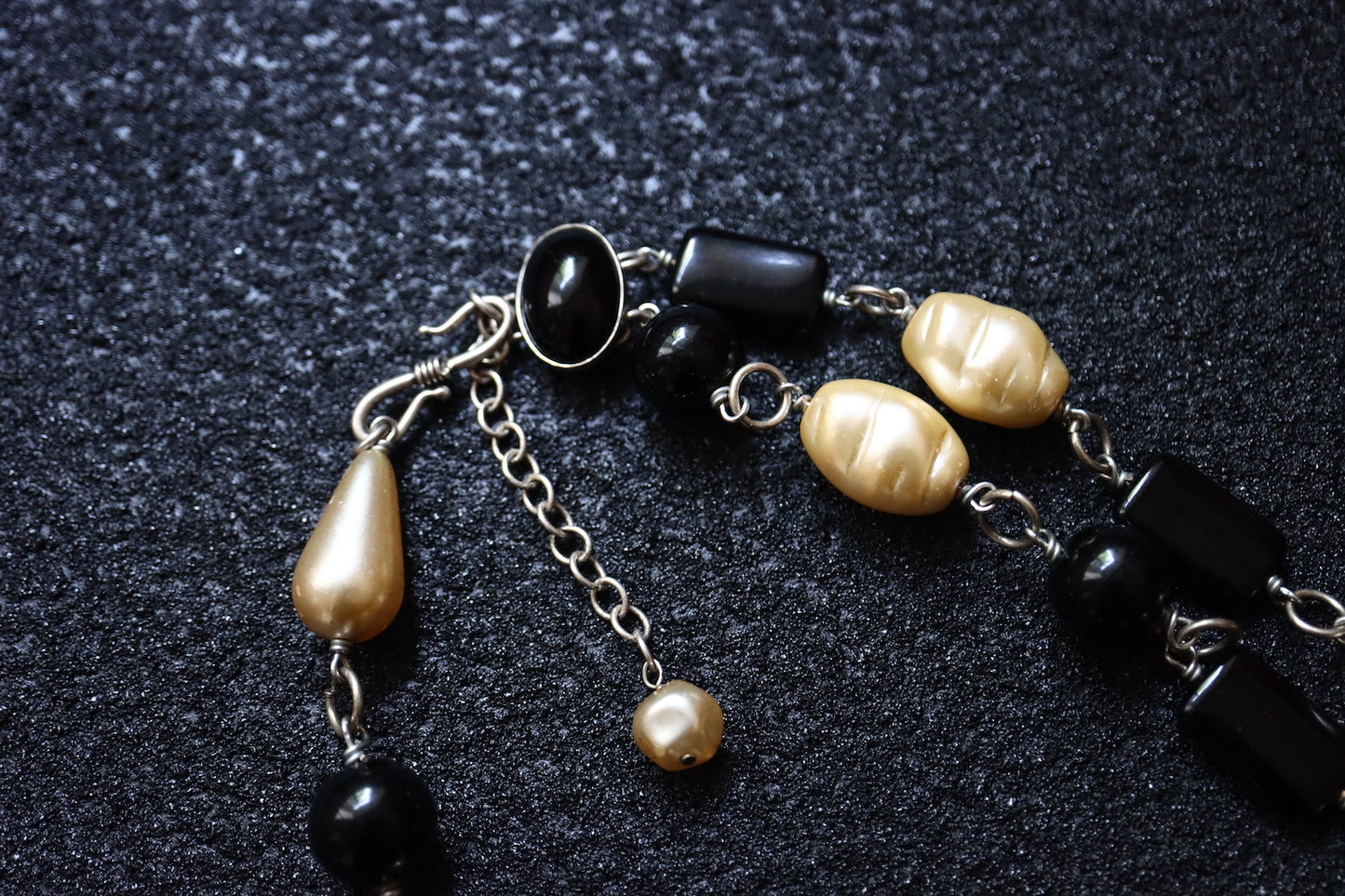 Vintage Philippe Ferrandis for Jaeger black and white camilla faux pearls necklace