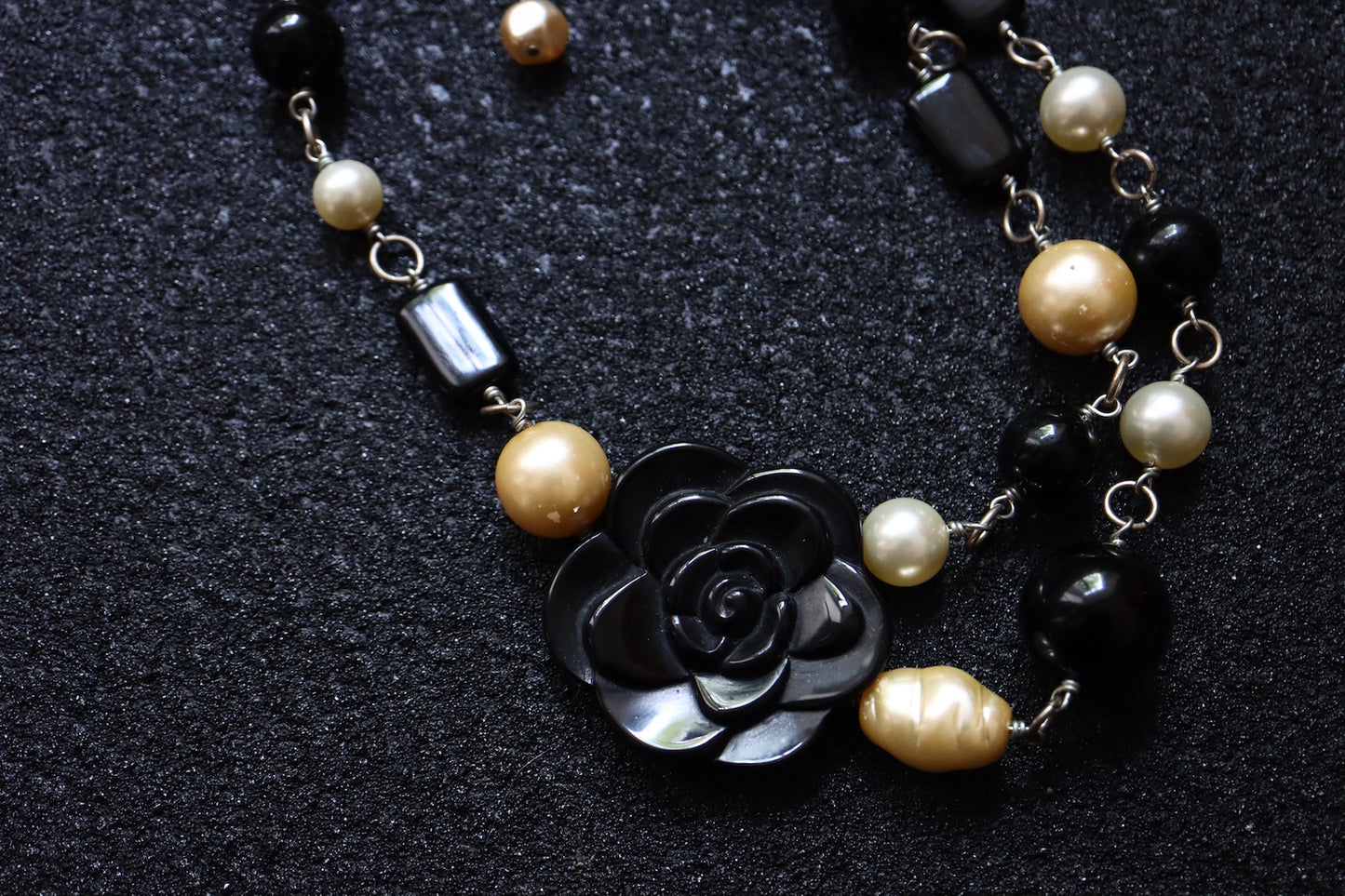 Vintage Philippe Ferrandis for Jaeger black and white camilla faux pearls necklace