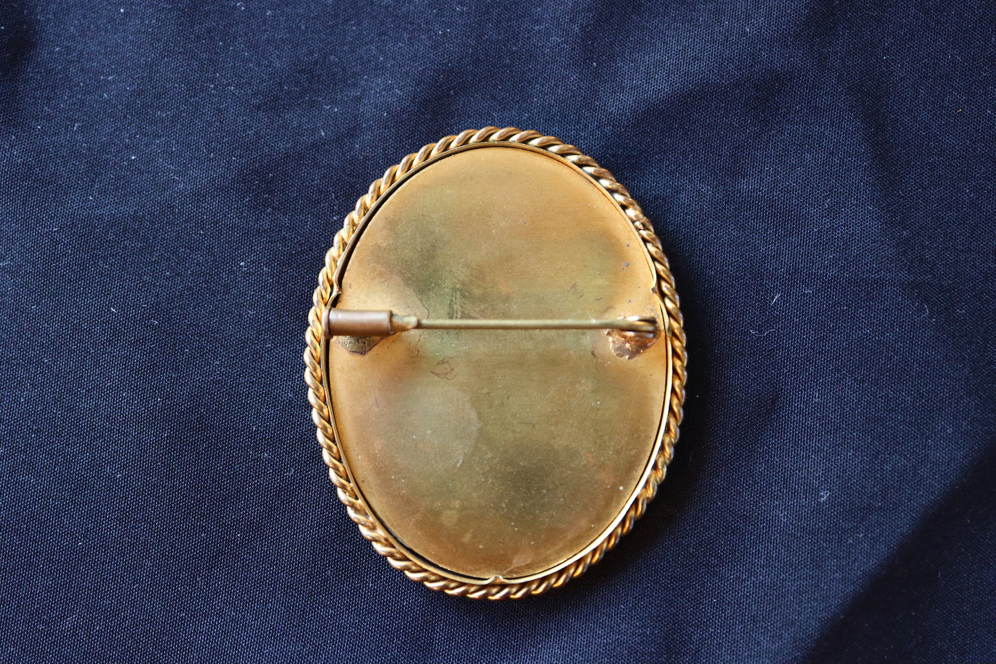 VINTAGE Gament Limoges Enamel Hand-Painted Court Lady Portrait Brooch