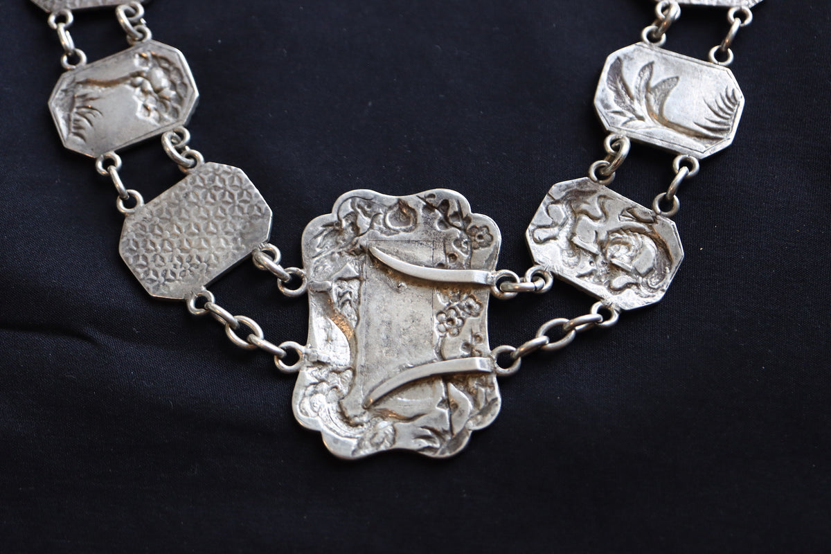 ANTIQUE Chinese Export Sterling Silver Repoussé "Fu Lu Shou" Floral & Fauna Link Statement Collar Necklace