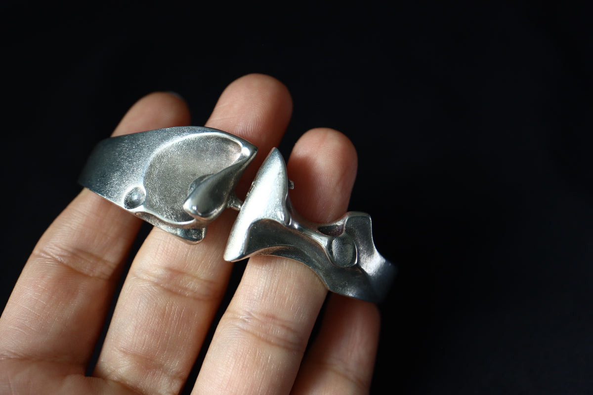 VINTAGE 1983 Lapponia "Zelda" Sterling Silver Sculptural Bracelet by Björn Weckström