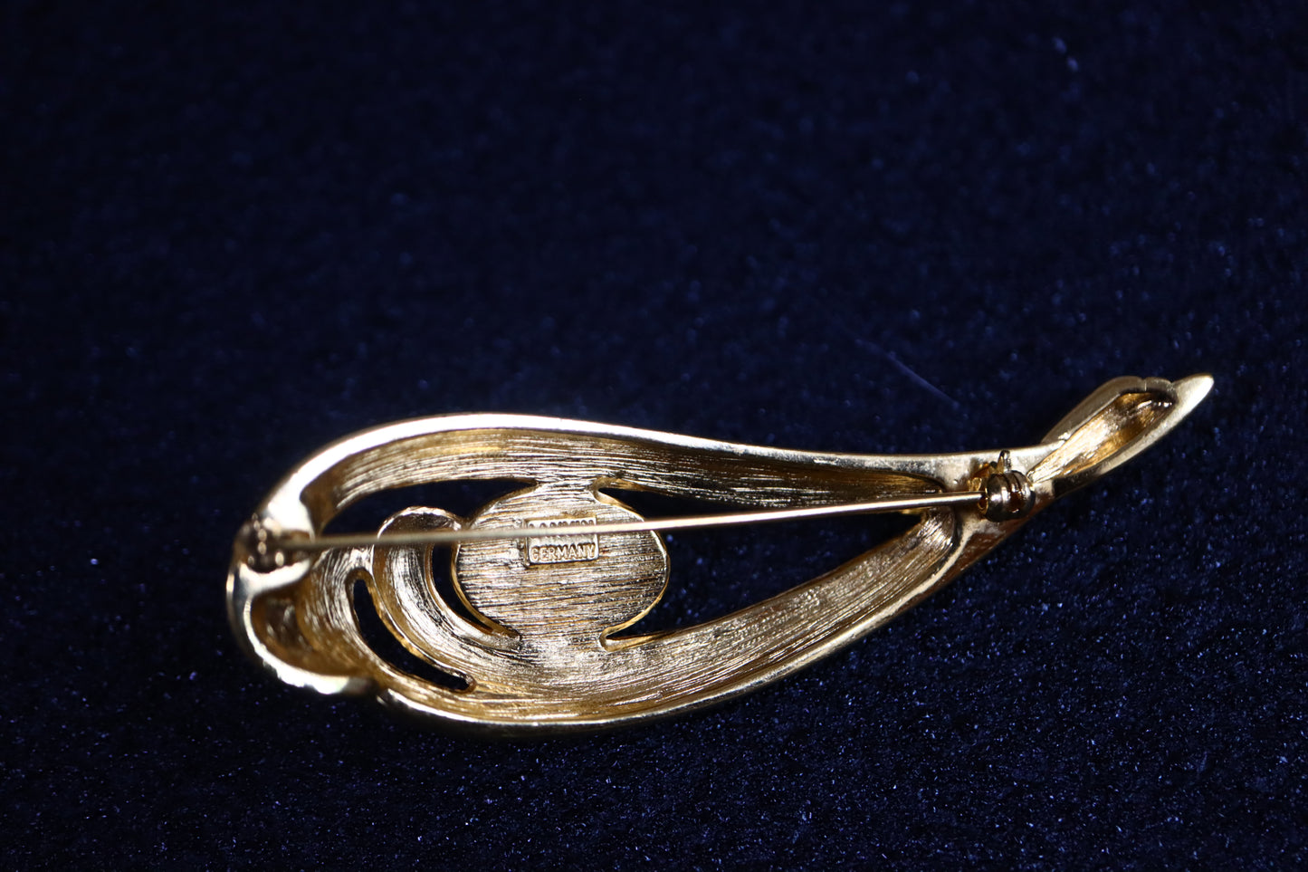 Vintage Lanvin abstract feather faux pearl gold tone brooch