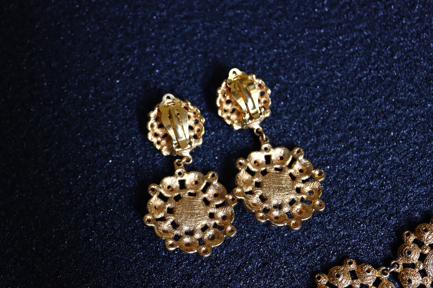 Vintage Rochas faux Pearl gold tone flower long earrings bracelet set