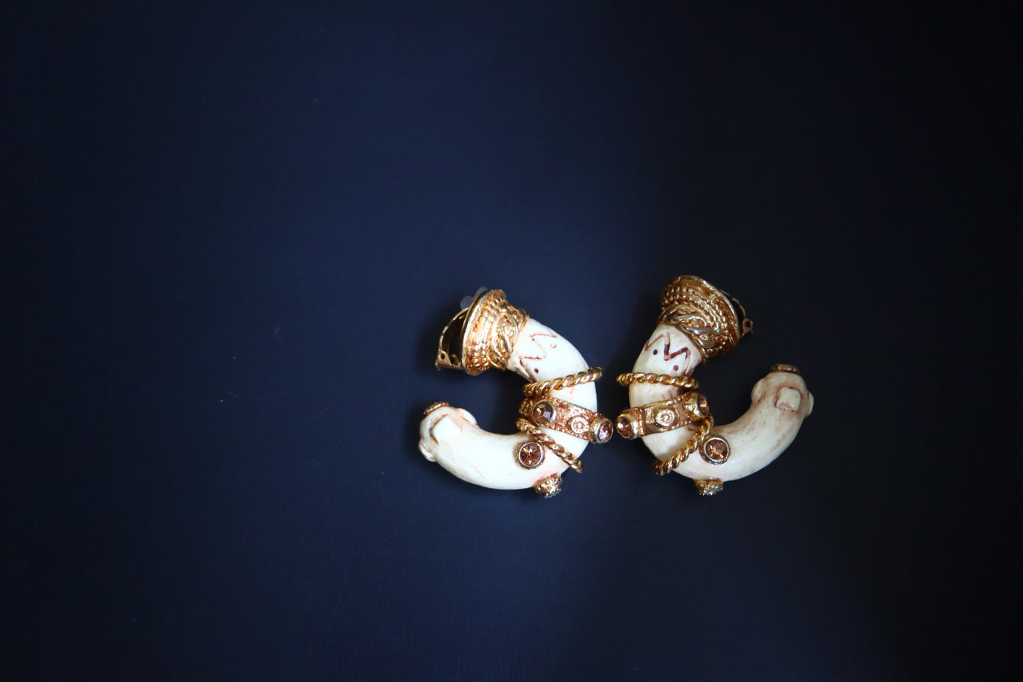 Vintage Kalinger Over sized Hoop Clip on Earrings