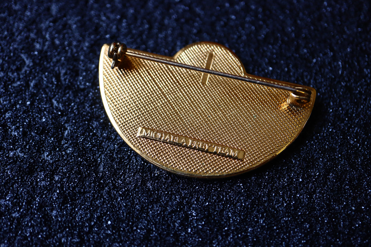 Vintage Michaela Frey Team love birds parrots enamel brooch