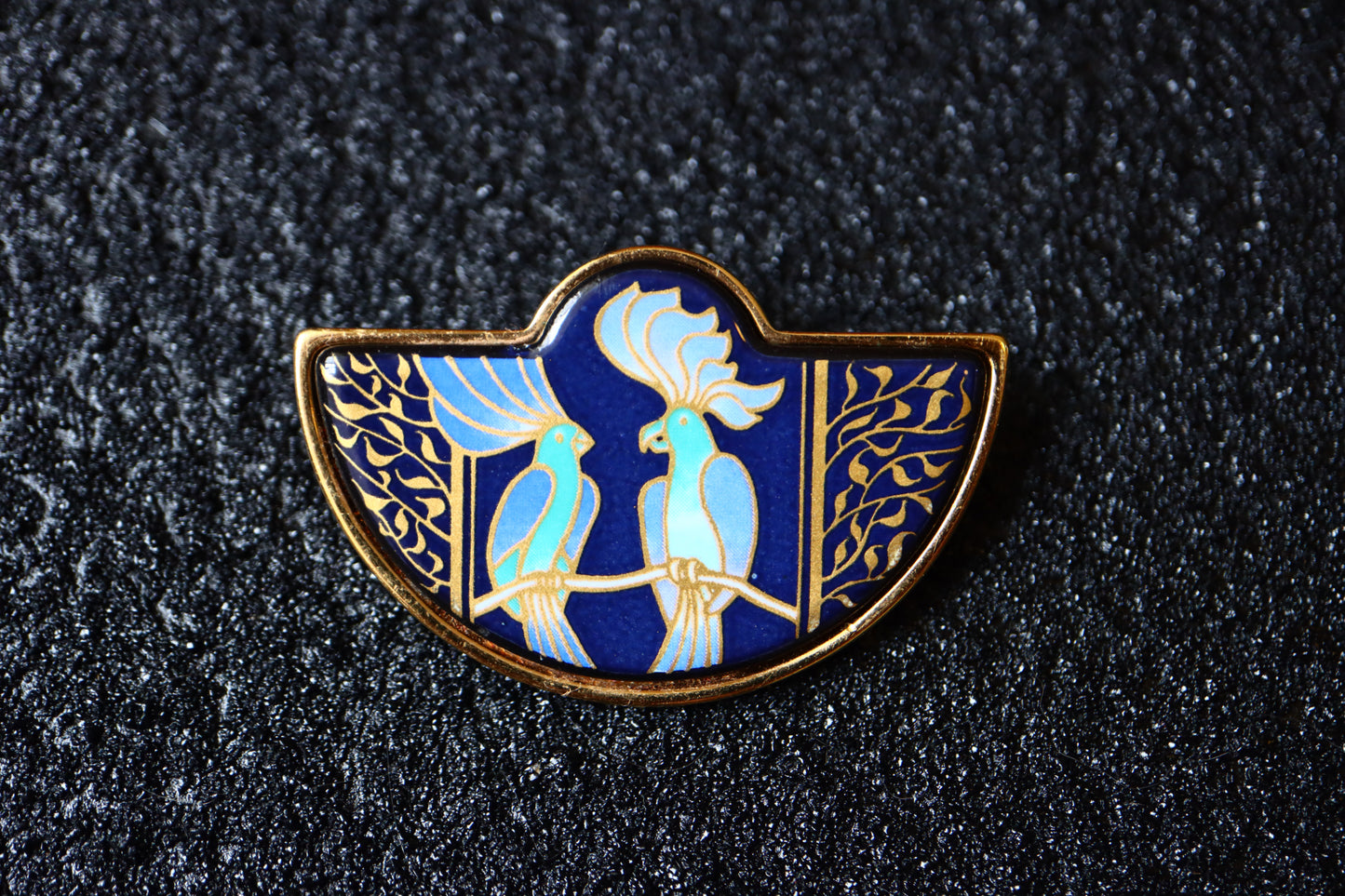 Vintage Michaela Frey Team love birds parrots enamel brooch