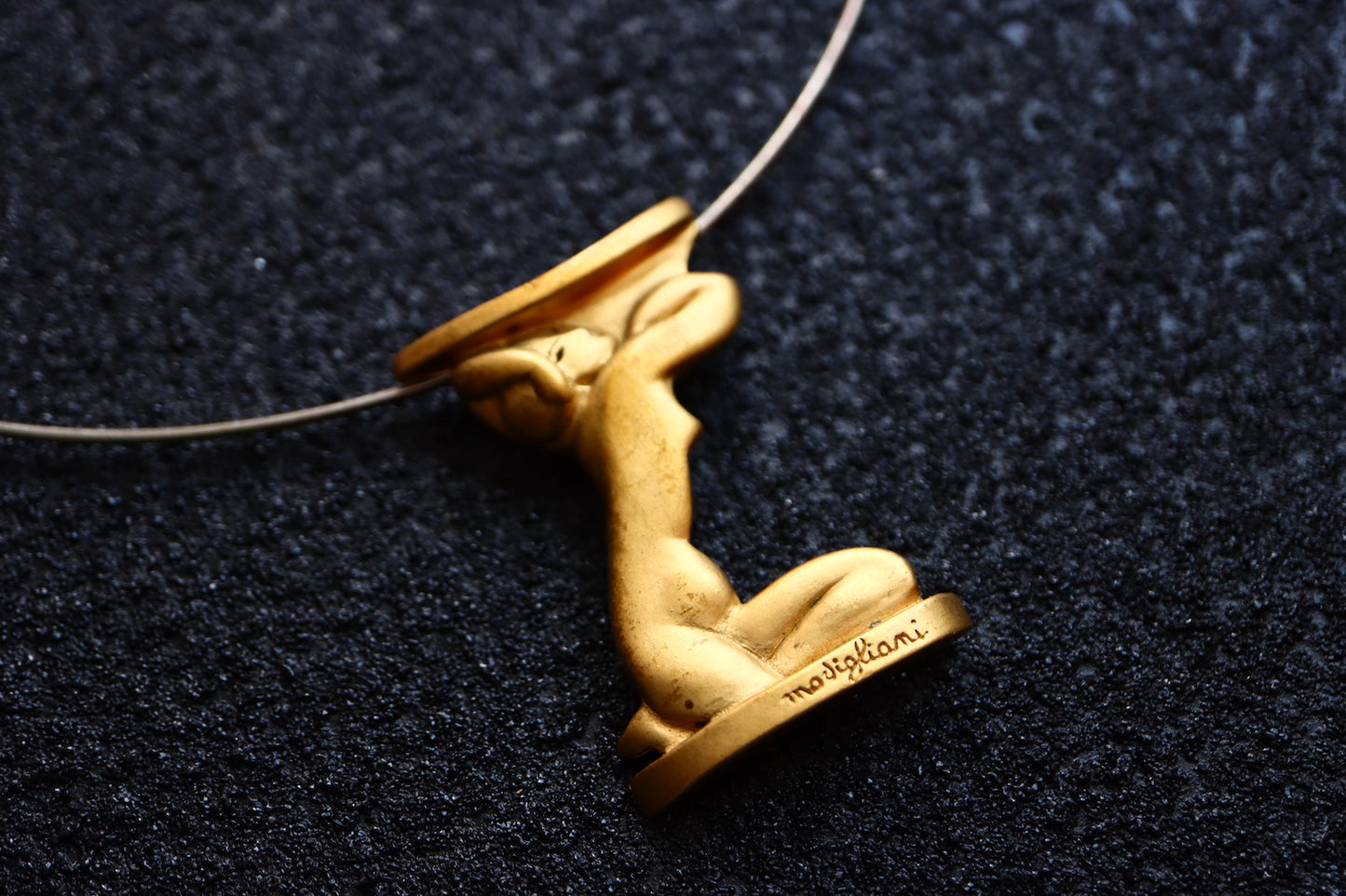 Vintage Modigliani 1998 Italy Artist gold tone sculpture collar necklace