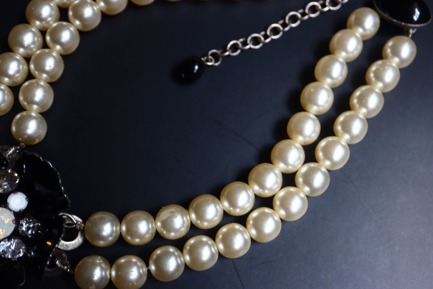 Vintage Philippe Ferrandis black and white camilla faux pearl necklace