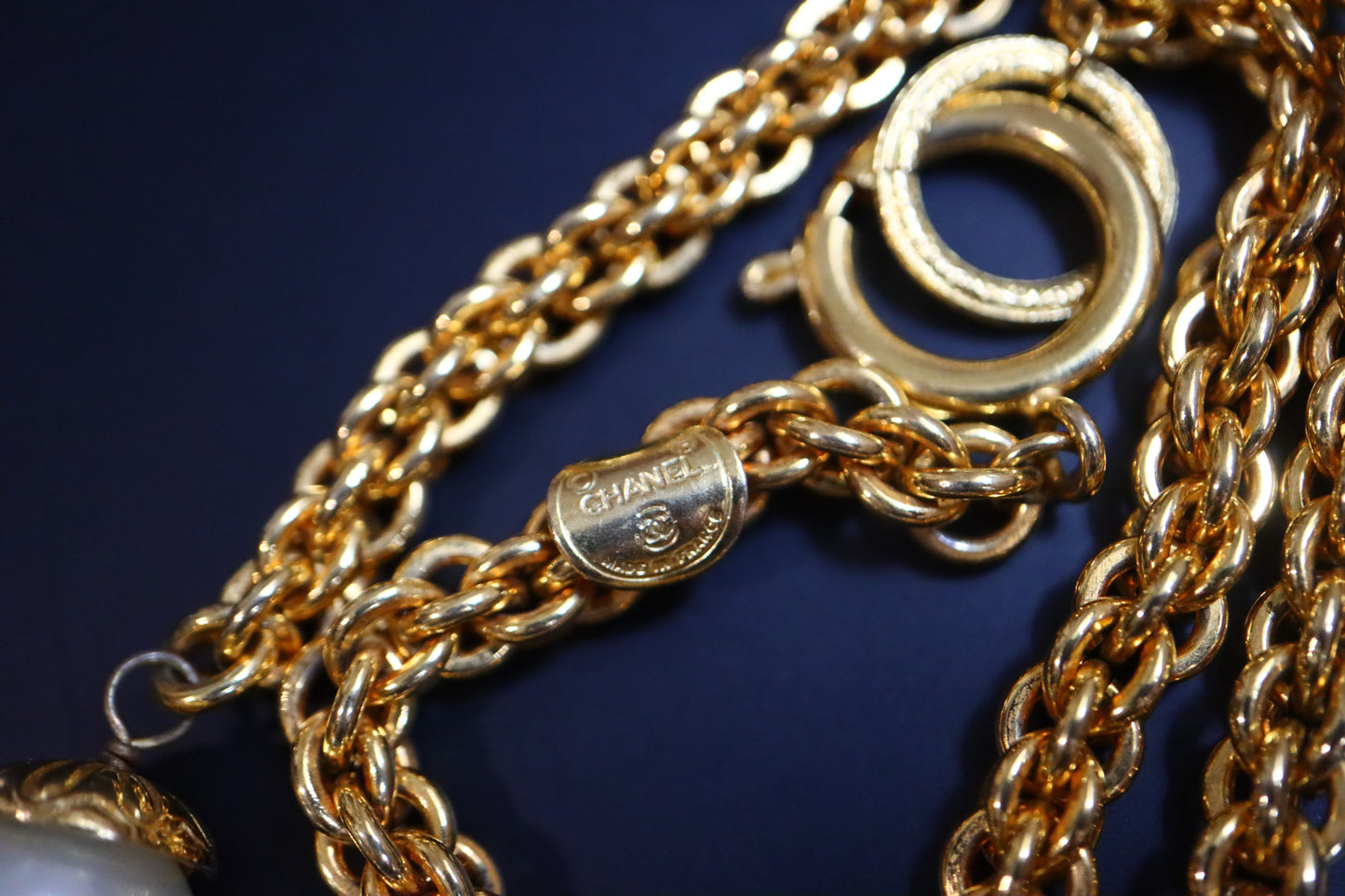 Vintage 1970s Chanel gold chain Pearls sautoir necklace