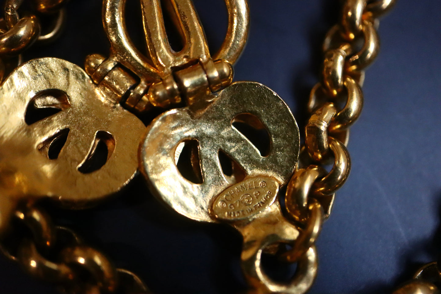 Vintage Chanel 1997 gold chain mirror long necklace
