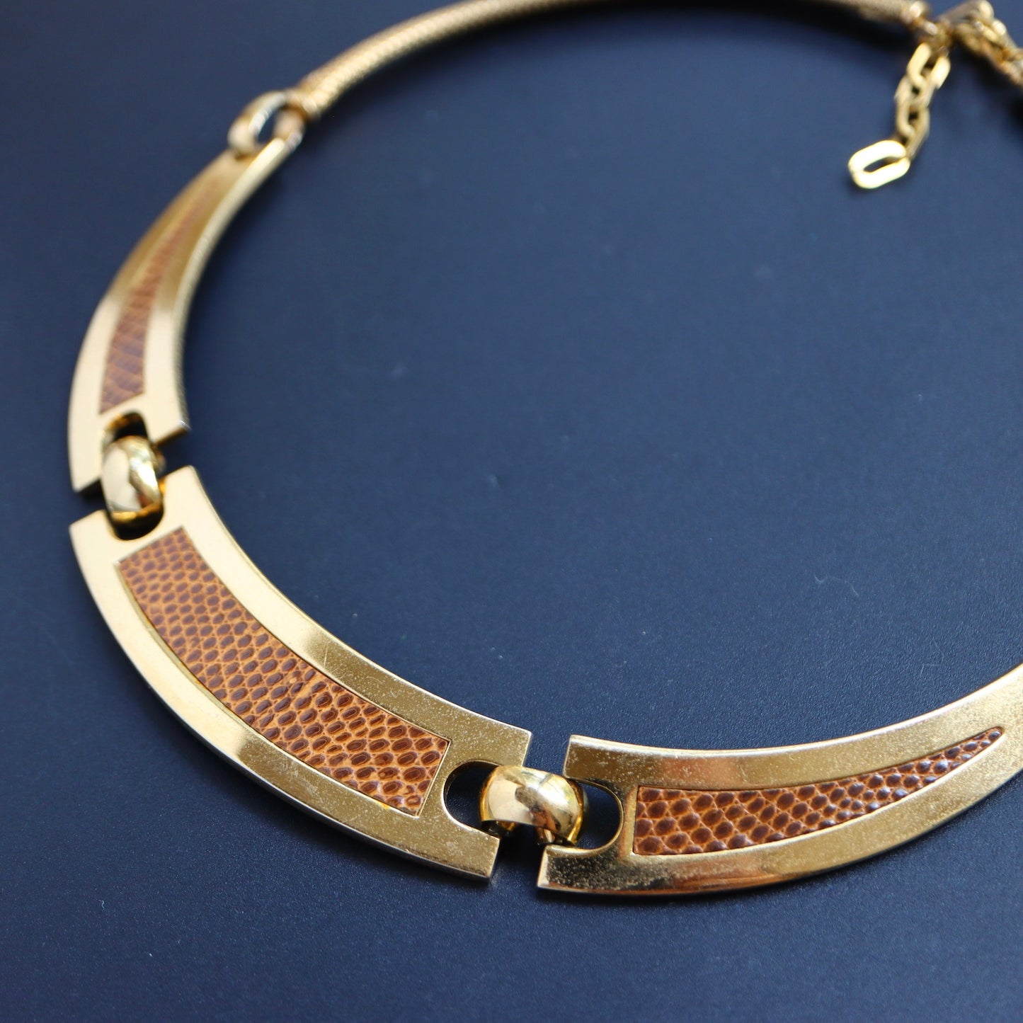 Vintage 1972 Henkel & Grossé Germany lizard leather gold-tone collar necklace