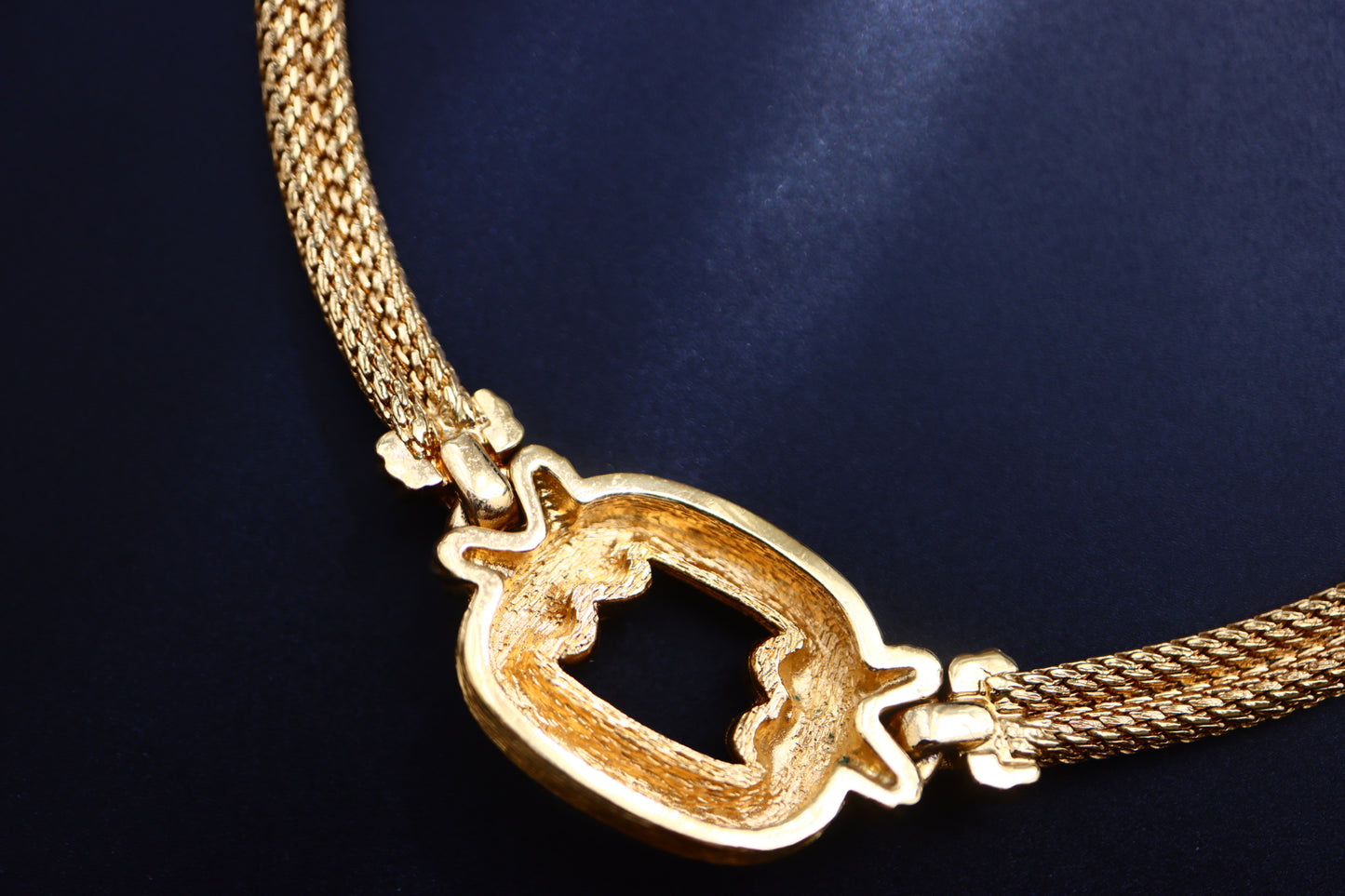 Vintage Christian Dior gold-tone weaving cross necklace
