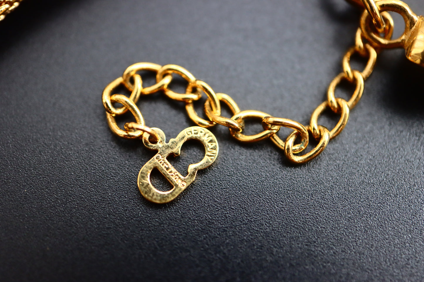 Vintage Christian Dior gold-tone weaving cross necklace