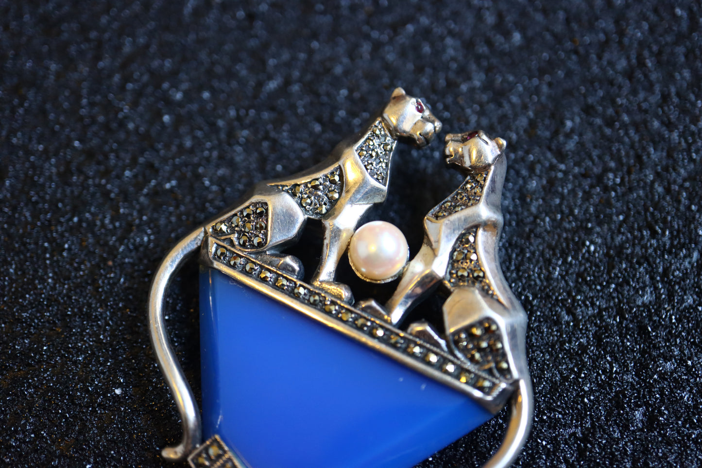 Vintage Art Deco 925 silver Panther blue crystal Pearl brooch