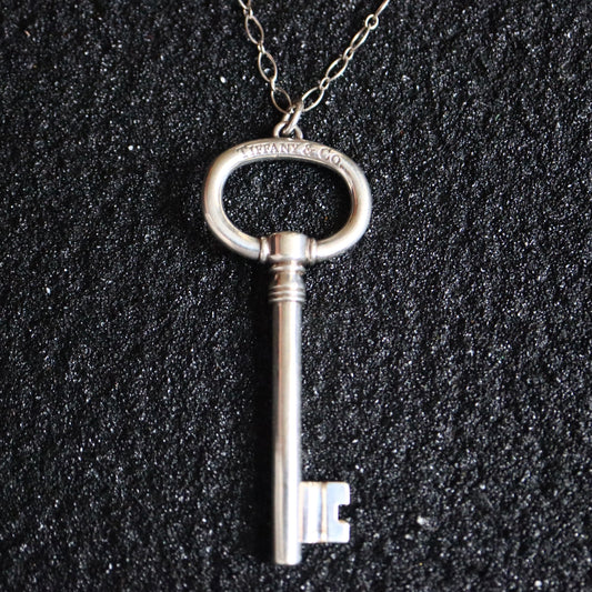 Vintage Tiffany&Co. 925 Silver minimalism large key necklace
