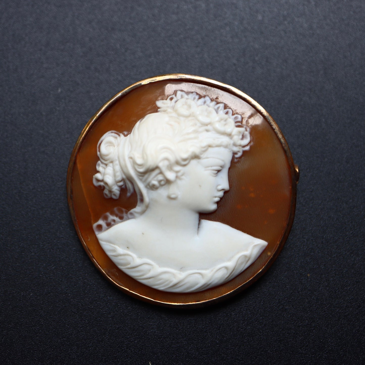 ANTIQUE Victorian 14K Gold Hand-Carved Shell Cameo Flora Maiden Brooch