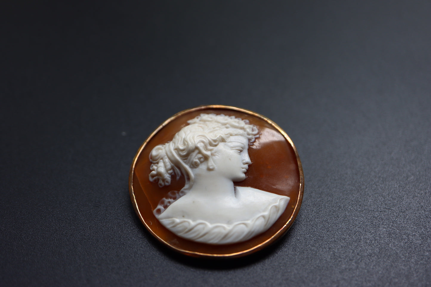 ANTIQUE Victorian 14K Gold Hand-Carved Shell Cameo Flora Maiden Brooch