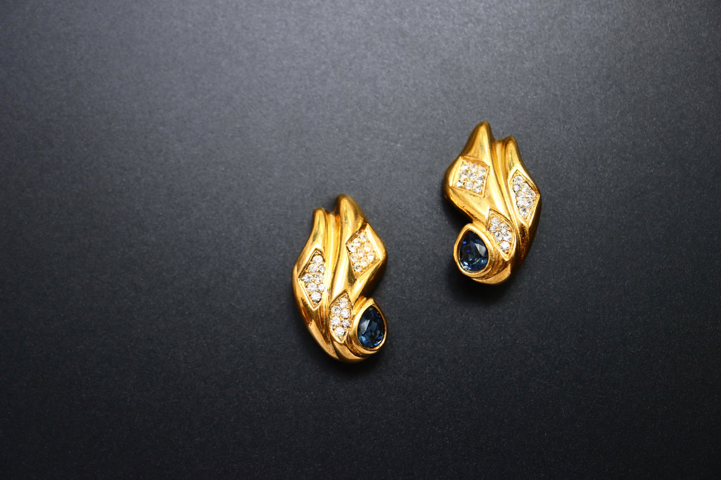 Vintage Lanvin Germany rhinestone gold-tone ribbon clip-on earrings