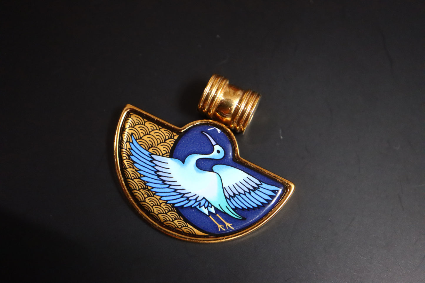 Vintage Michaela Frey Team Japanese Ukiyoe crane enamel pendant