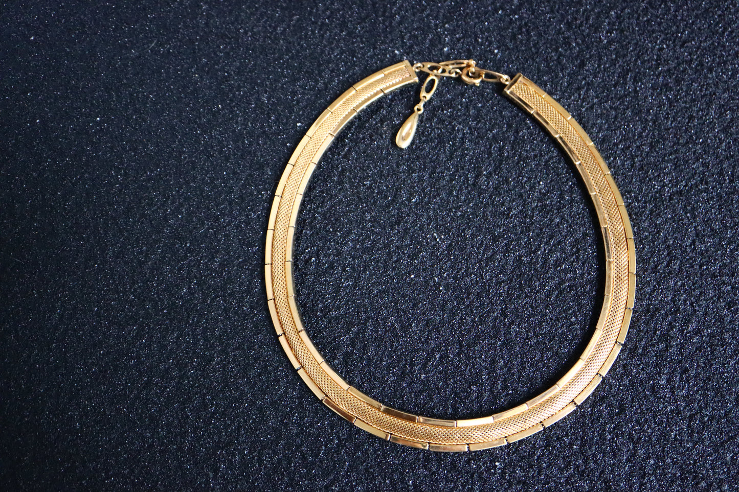 Vintage 1959 Henkel & Grossé Germany weaving gold-tone choker necklace