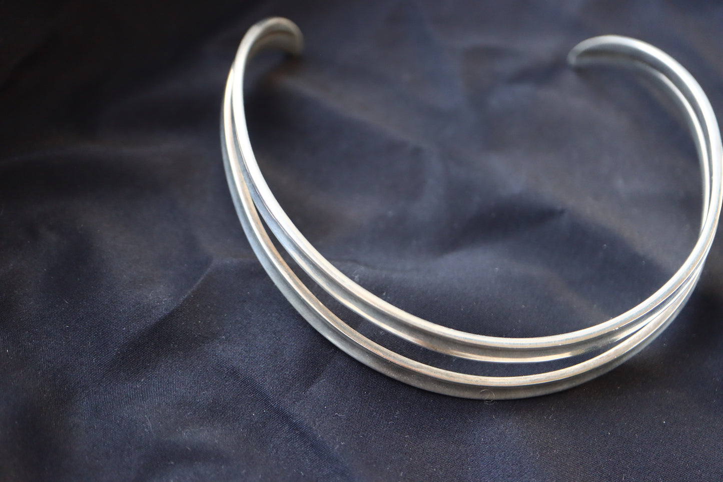 Mid-century modernist POUL WARMIND Denmark Sterling Silver Handcrafted Double Wire collar necklace