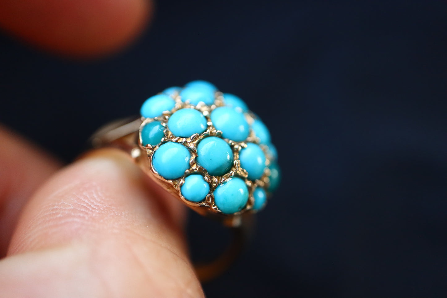 VINTAGE 1968 London 9K Gold Turquoise Hydrangea Dome Cluster Statement Ring