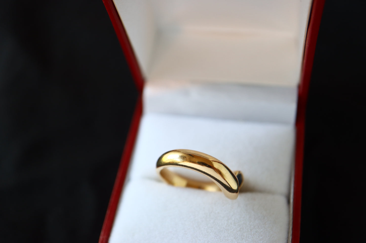 Vintage 90s Cartier Toi et Moi 18K Yellow Gold Sapphire Ring