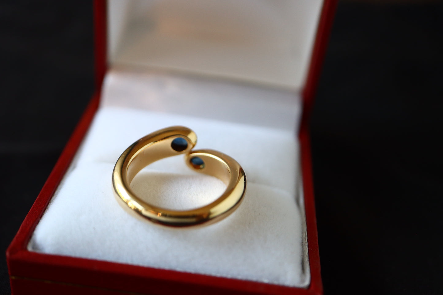 Vintage 90s Cartier Toi et Moi 18K Yellow Gold Sapphire Ring