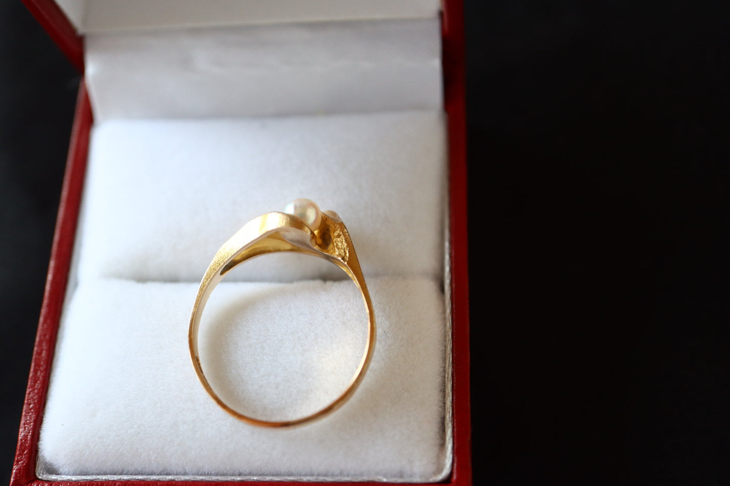 VINTAGE LAPPONIA 14K Yellow Gold natural Pearl Sculptural Ring