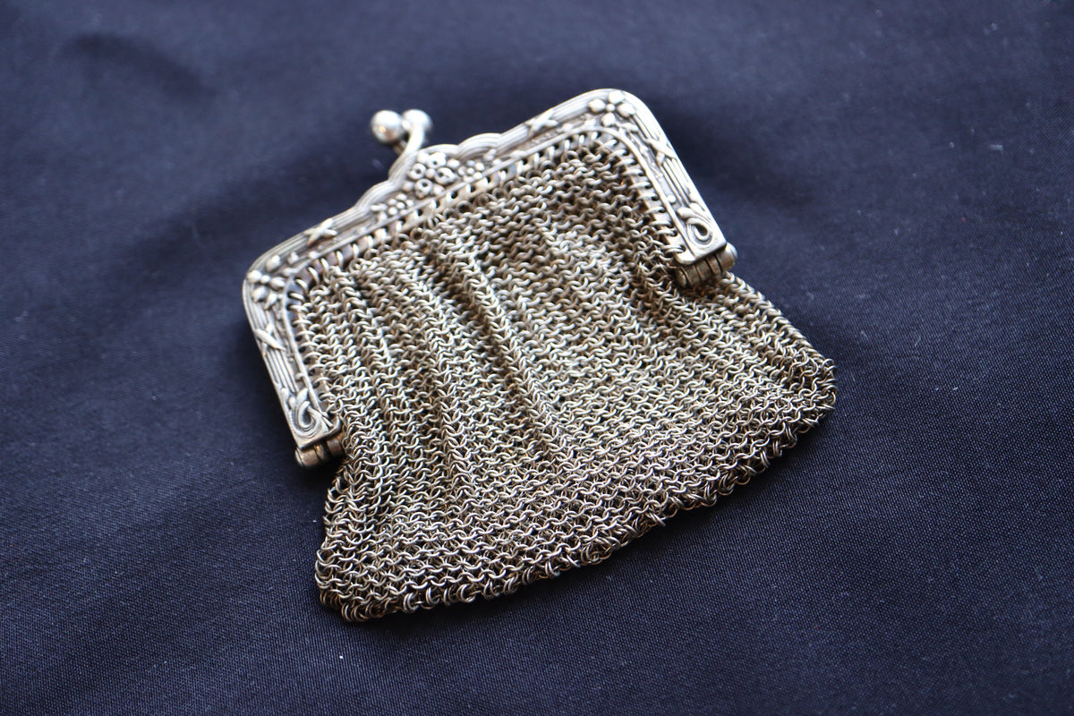 ANTIQUE French Art Nouveau Sterling Silver Triple-Compartment Mesh Coin Purse Pendant