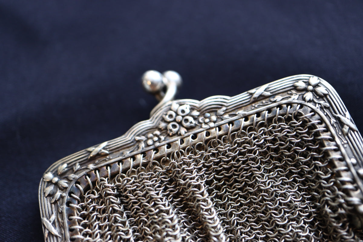 ANTIQUE French Art Nouveau Sterling Silver Triple-Compartment Mesh Coin Purse Pendant