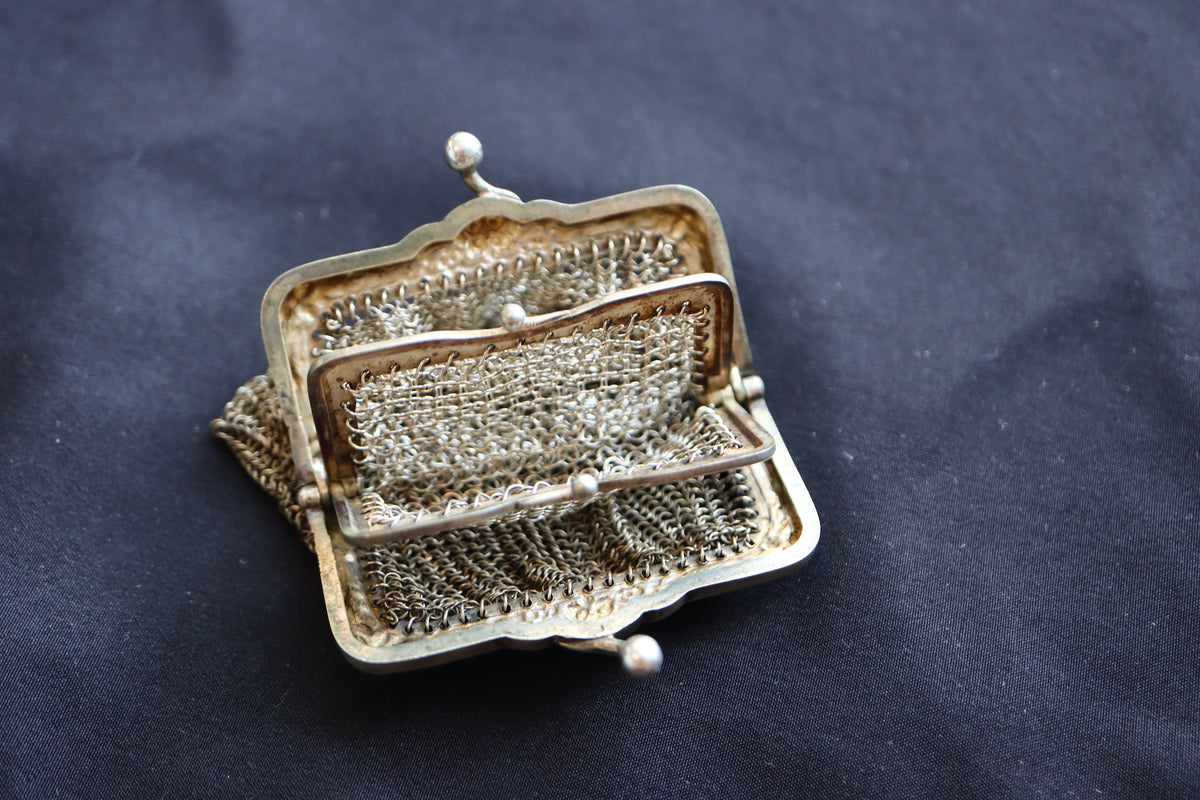 ANTIQUE French Art Nouveau Sterling Silver Triple-Compartment Mesh Coin Purse Pendant