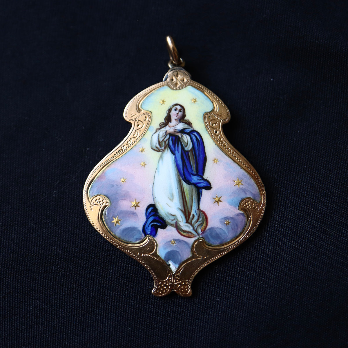 ANTIQUE 14K Gold Hand-Painted Enamel Virgin Mary Devotional Pendant / Medallion