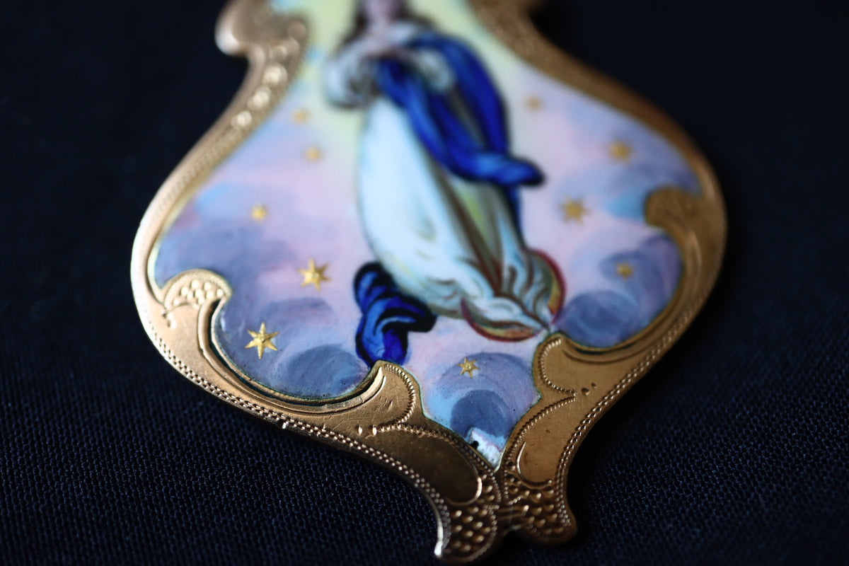 ANTIQUE 14K Gold Hand-Painted Enamel Virgin Mary Devotional Pendant / Medallion