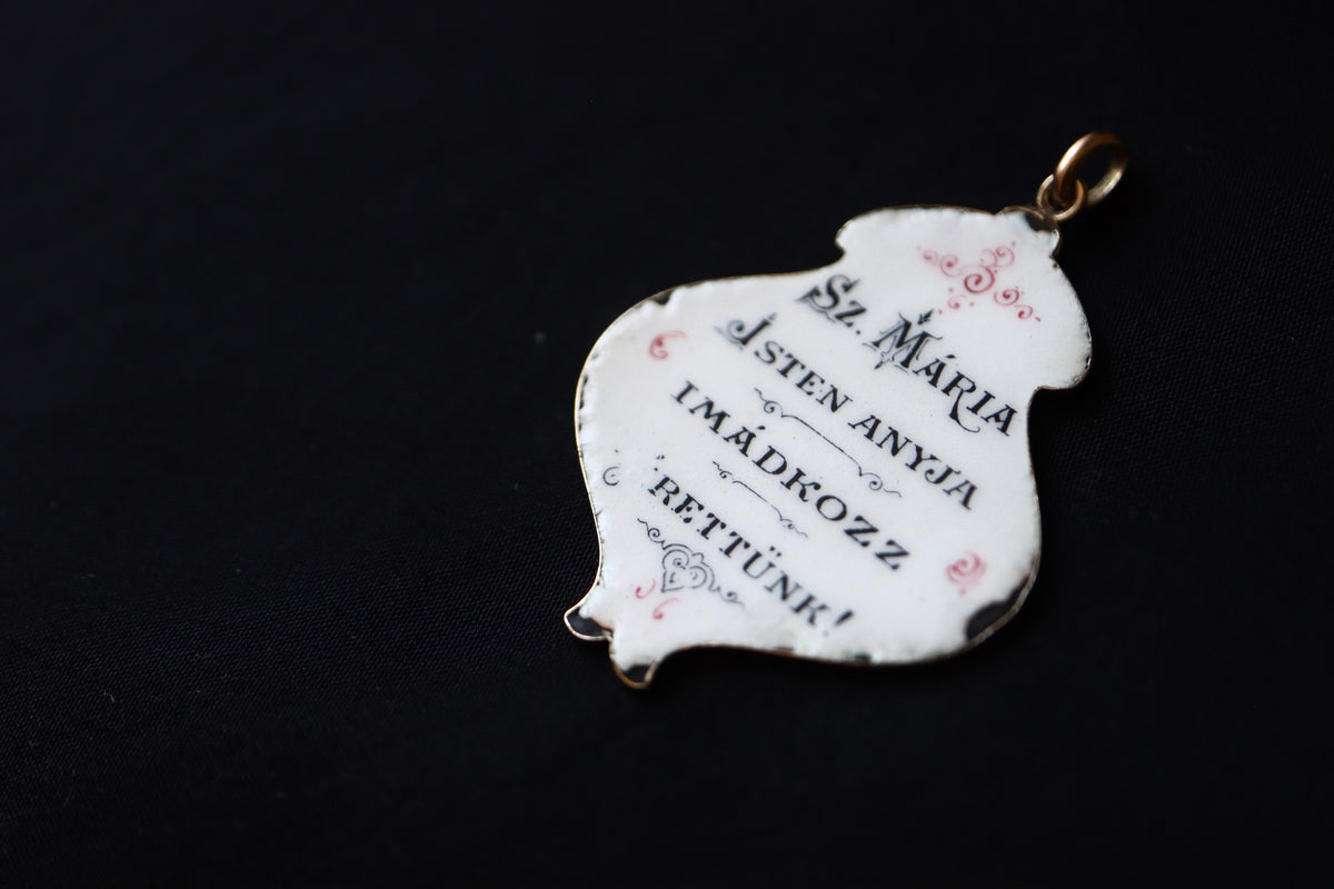 ANTIQUE 14K Gold Hand-Painted Enamel Virgin Mary Devotional Pendant / Medallion