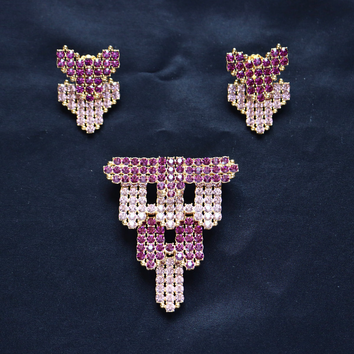 VINTAGE 1950s Elsa Schiaparelli Signed Shocking Pink Amethyst Rhinestone Brooch Clip Earrings set