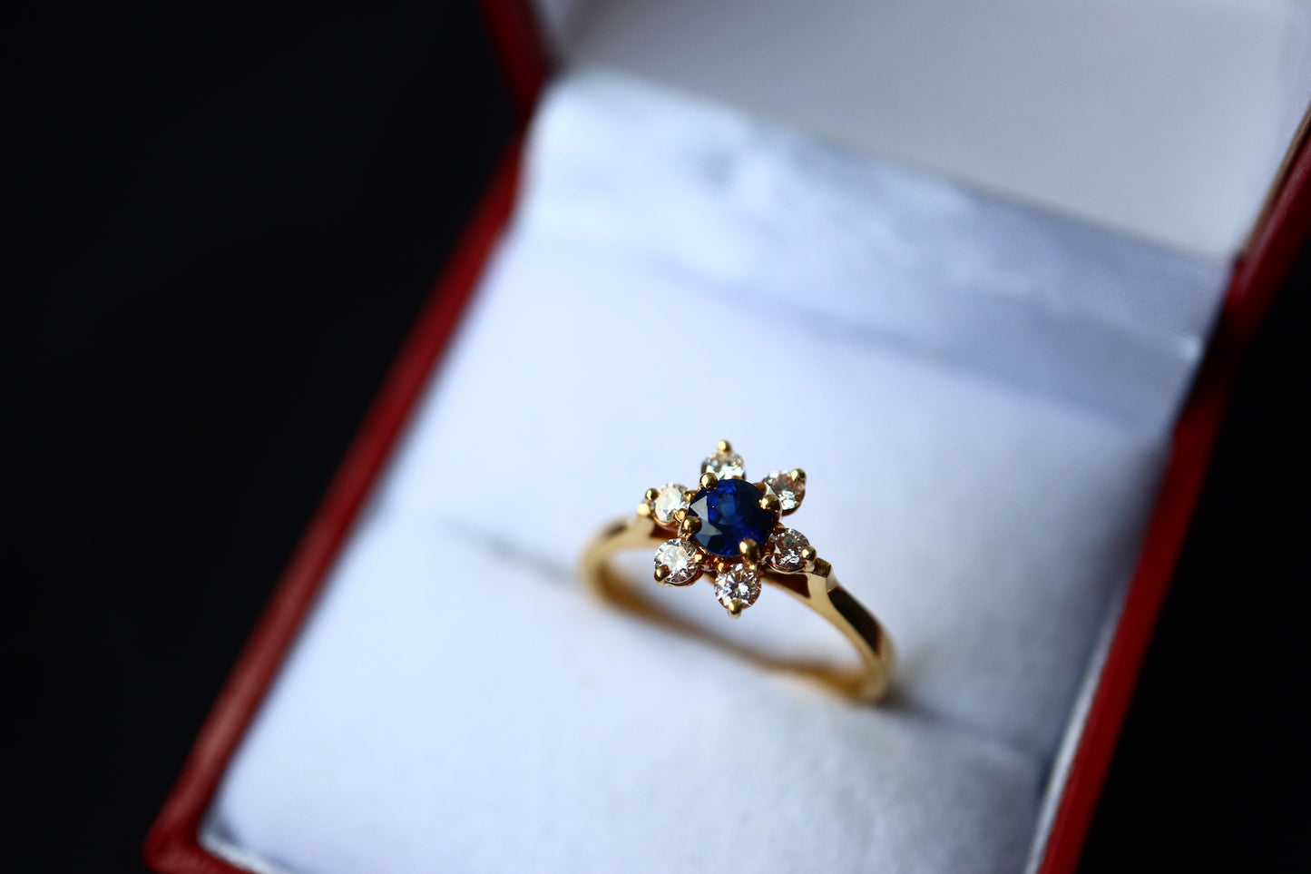 VINTAGE Tiffany & Co. 18K Yellow Gold Sapphire & Diamond Floral Cluster Ring