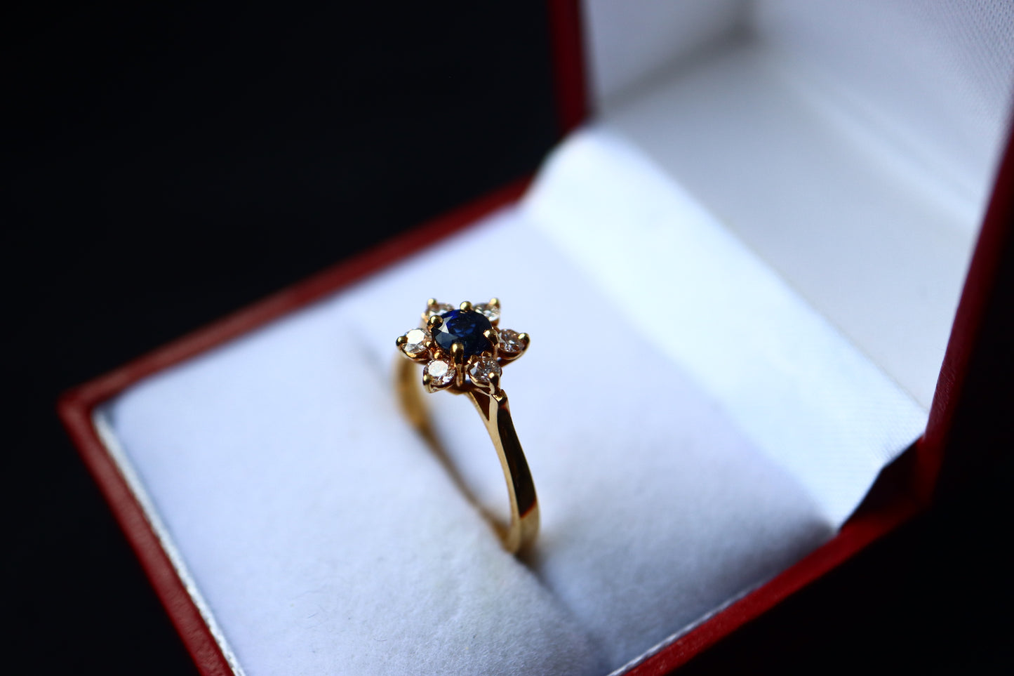 VINTAGE Tiffany & Co. 18K Yellow Gold Sapphire & Diamond Floral Cluster Ring