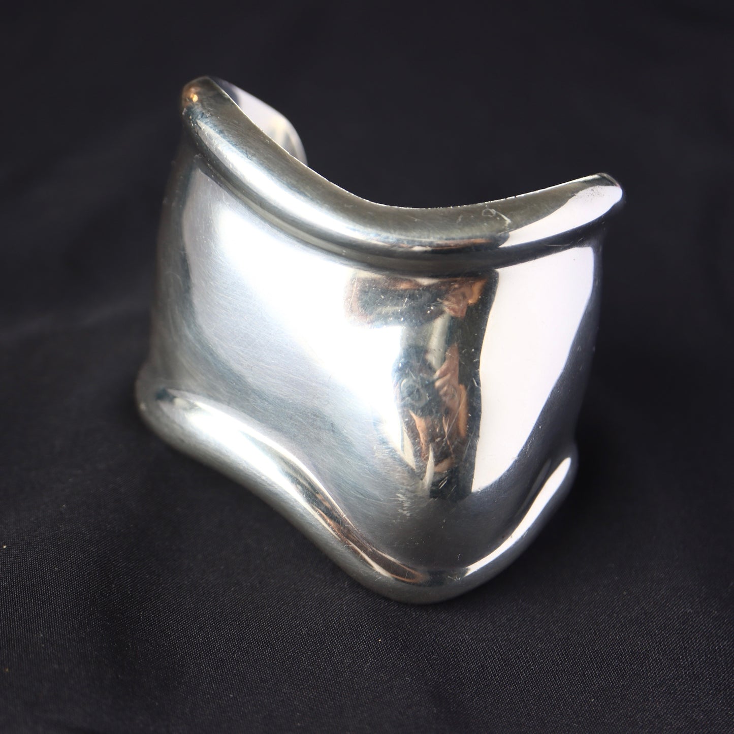 TIFFANY & CO. Elsa Peretti Silver Bone Cuff left hand Bracelet
