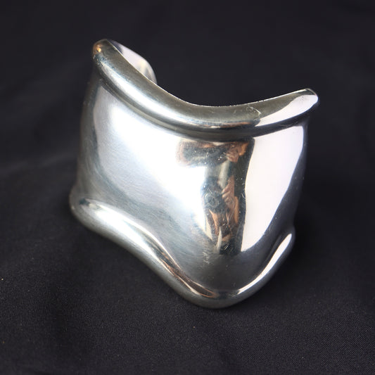 TIFFANY & CO. Elsa Peretti Silver Bone Cuff left hand Bracelet