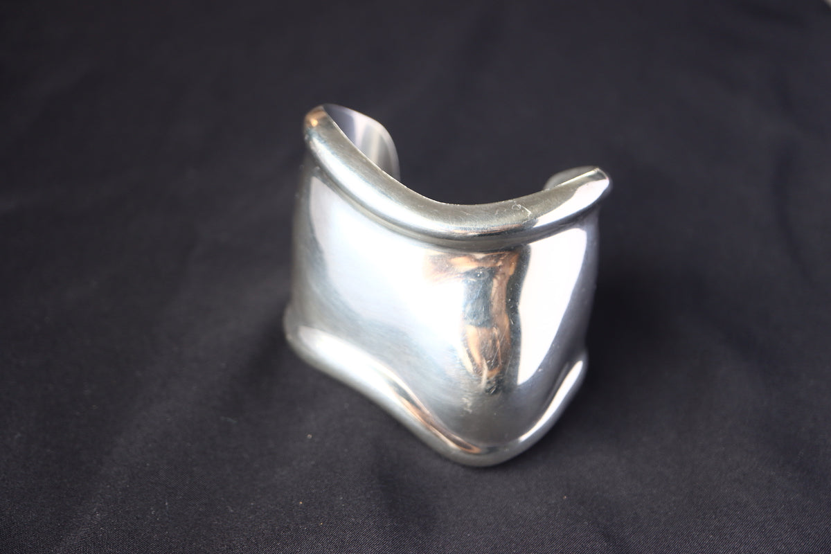 TIFFANY & CO. Elsa Peretti Silver Bone Cuff left hand Bracelet