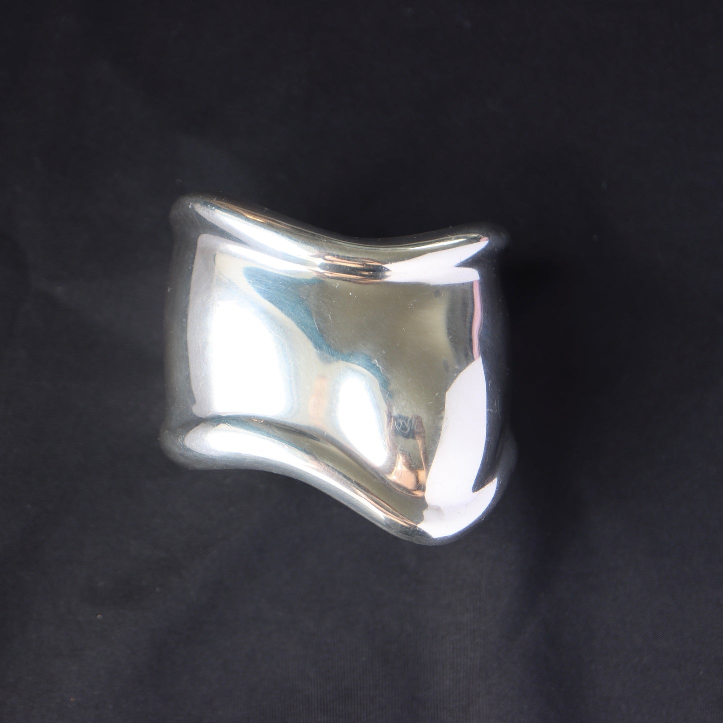 TIFFANY & CO. Elsa Peretti Silver Bone Cuff left hand Bracelet