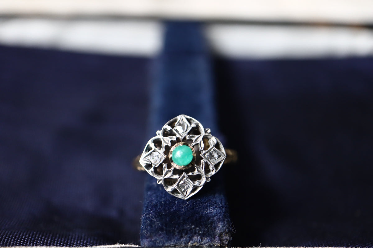 ANTIQUE Victorian 18K Gold & Silver Cabochon Emerald 4 Rose-Cut Diamond Lattice Ring