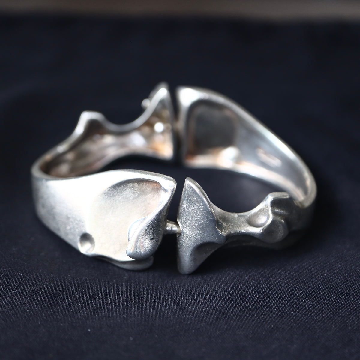 VINTAGE 1983 Lapponia "Zelda" Sterling Silver Sculptural Bracelet by Björn Weckström