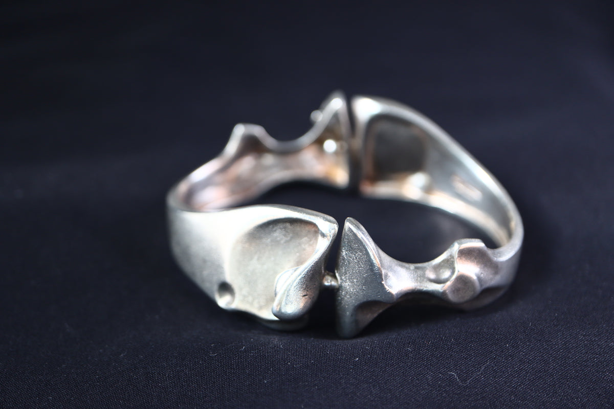 VINTAGE 1983 Lapponia "Zelda" Sterling Silver Sculptural Bracelet by Björn Weckström