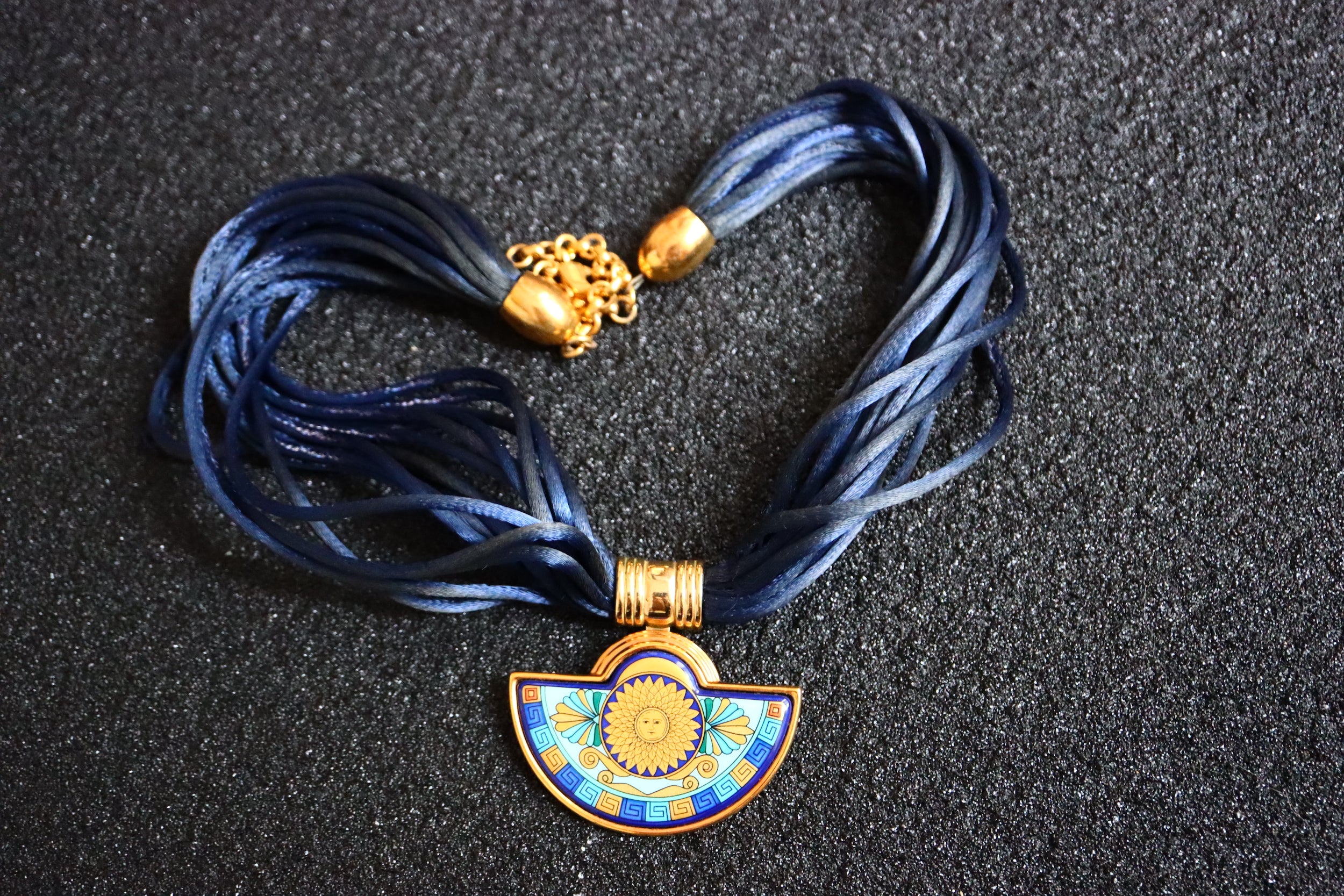 FREY WILLE ネックレス　ミカレラフレイ　ヴィンテージ Vintage MICHAELA FREY Team Wien Enamel 24k Gold Plated Necklace