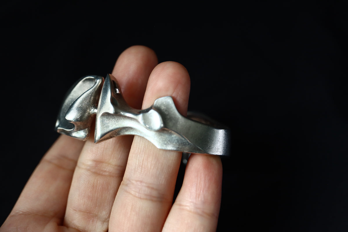 VINTAGE 1983 Lapponia "Zelda" Sterling Silver Sculptural Bracelet by Björn Weckström